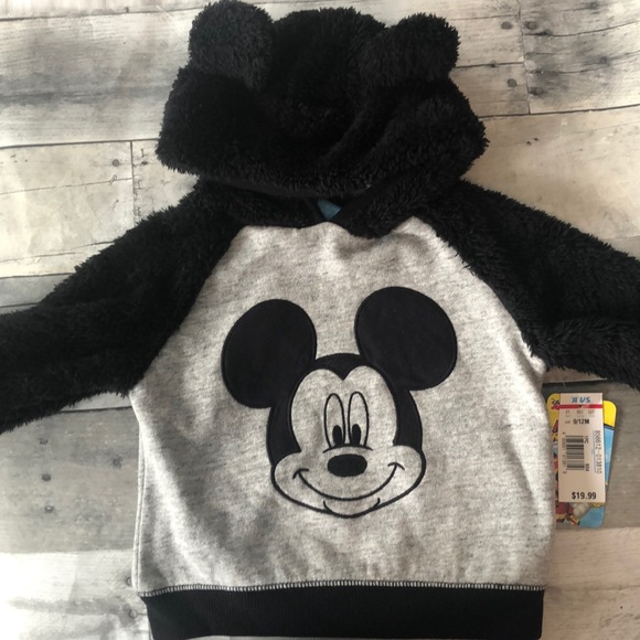NWT Disney Mickey Mouse hooded sweatshirt - Picture 1 of 3